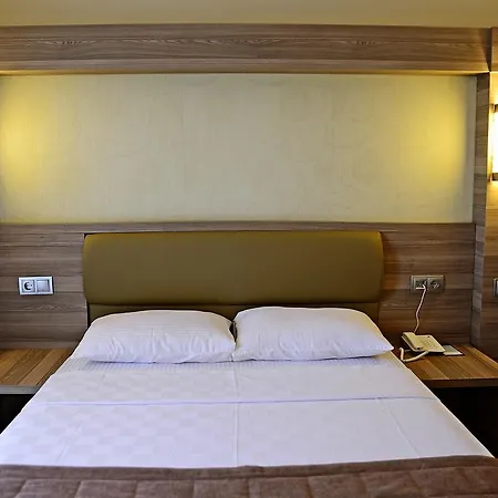 住宿加早餐酒店 Banu Luxury 3*